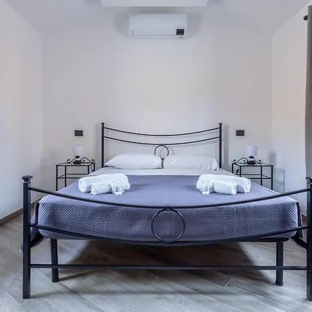 Il Piccolo Borghetto 4* ローマ